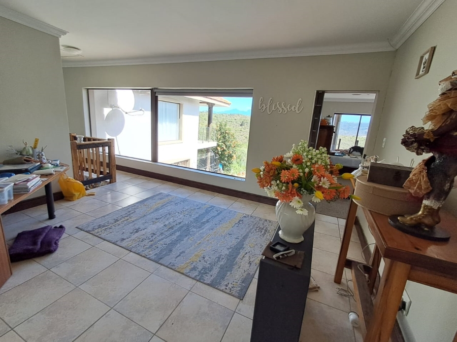 5 Bedroom Property for Sale in Avonddans Western Cape